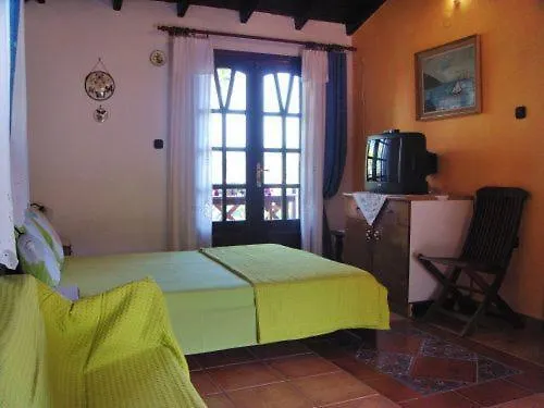 Christeluda Appartement Neos Marmaras